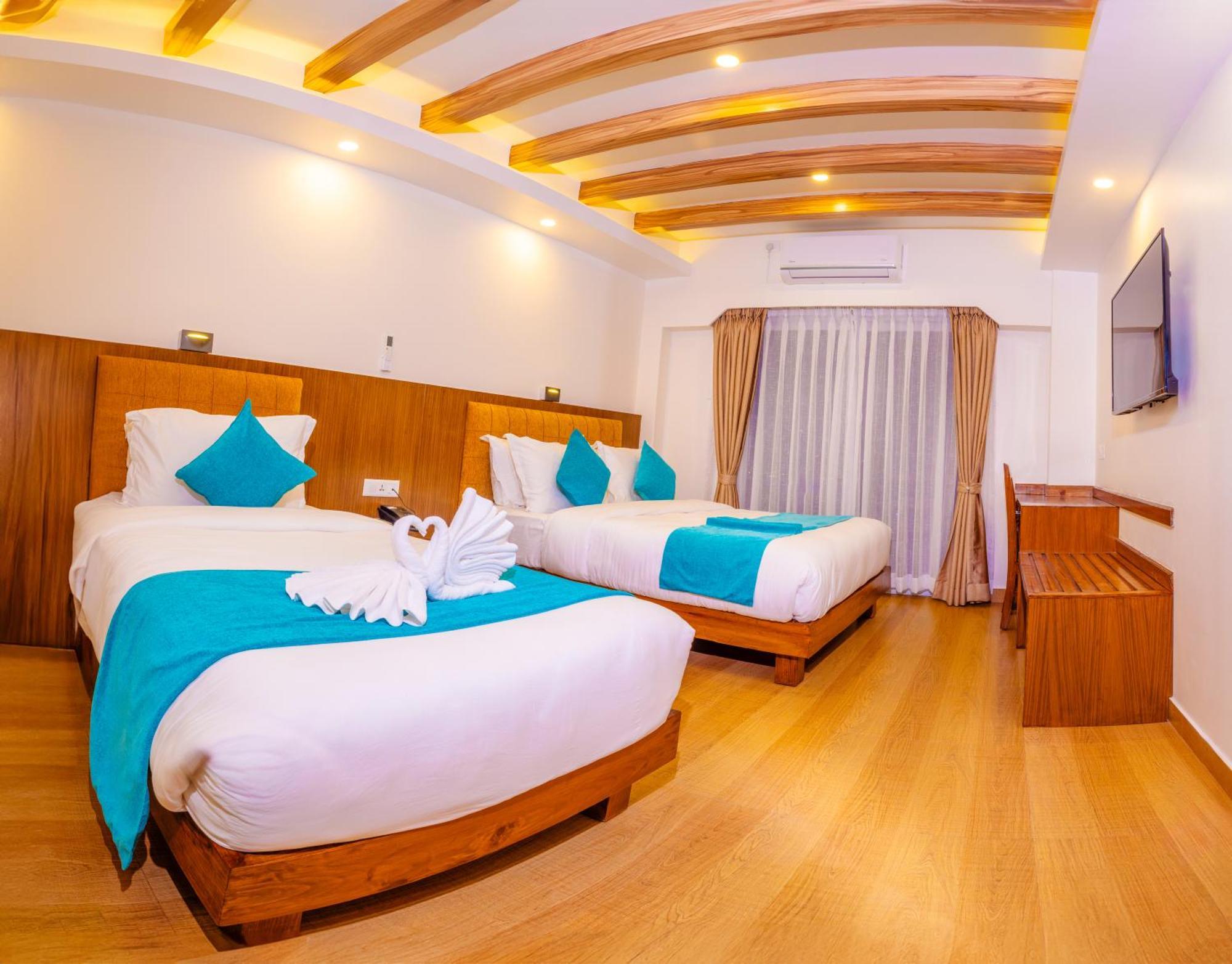 Pokhara Alpine And Springs Hotel Exterior photo