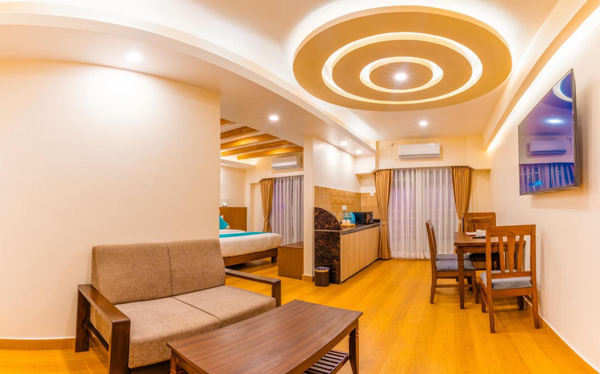 Pokhara Alpine And Springs Hotel Exterior photo