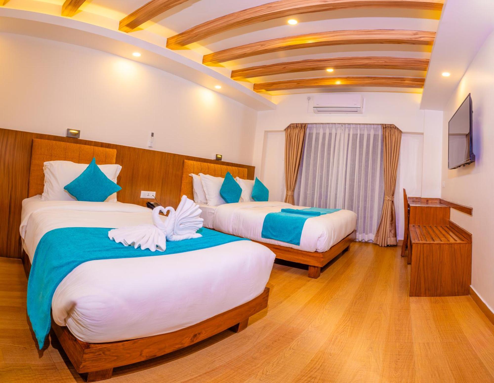Pokhara Alpine And Springs Hotel Exterior photo